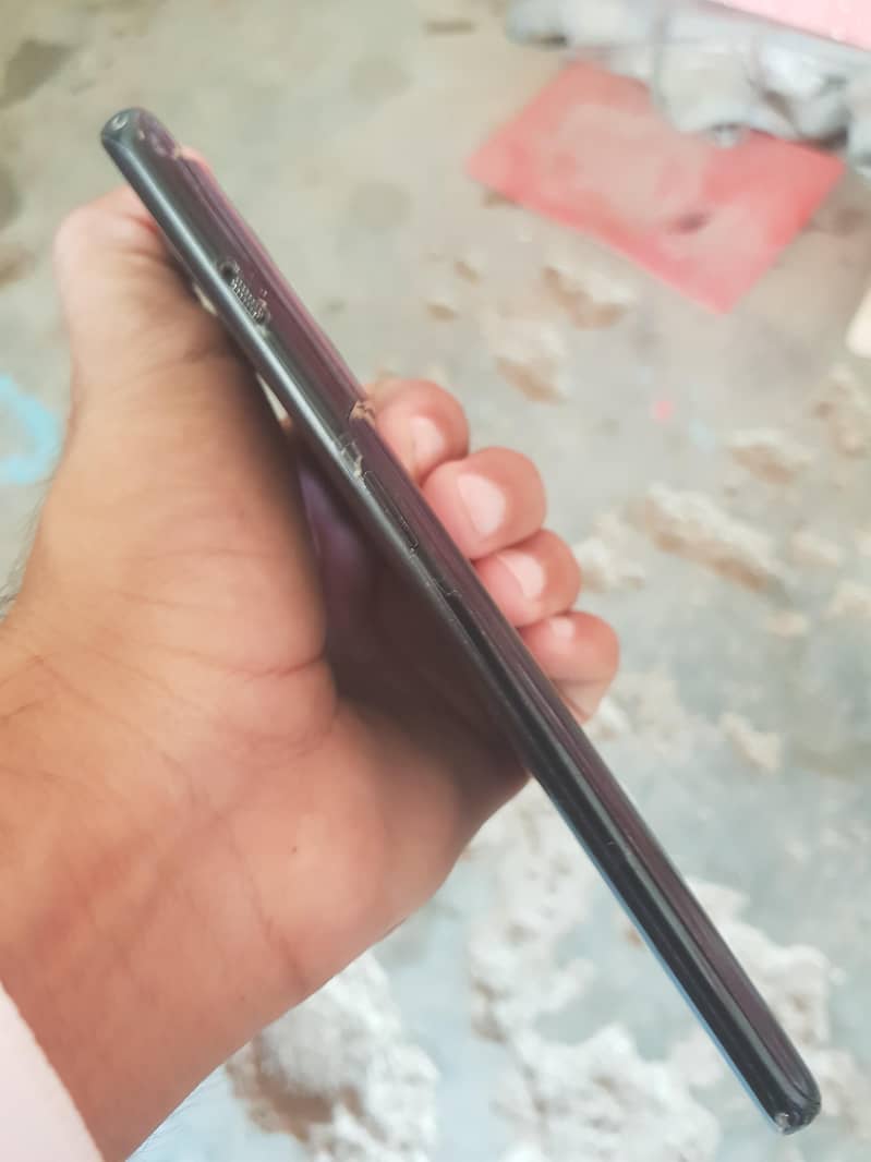 One Plus 10 Pro 4