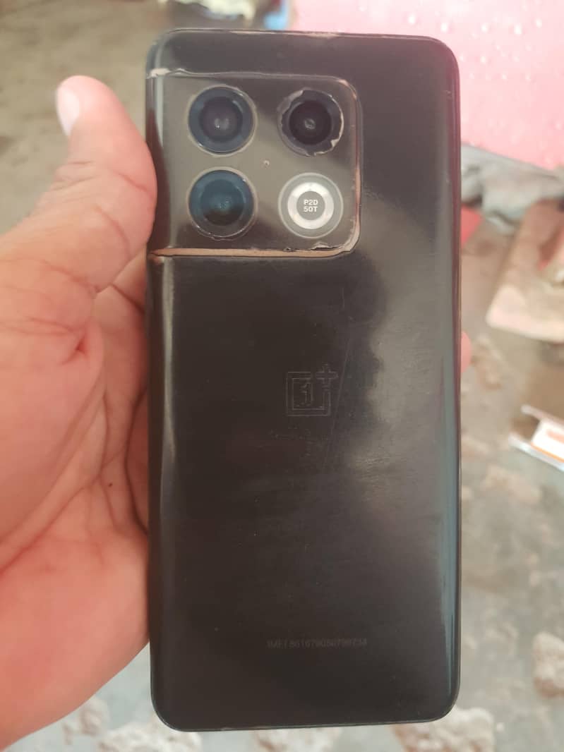 One Plus 10 Pro 5