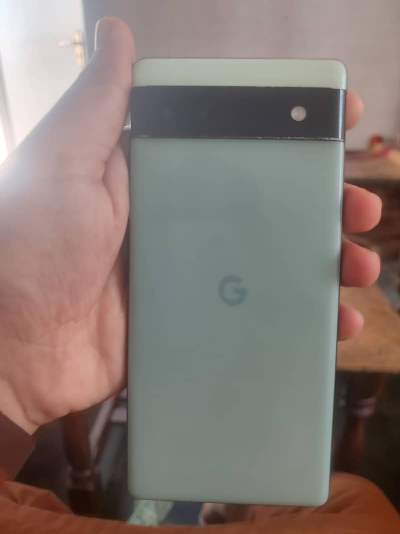 Google Pixel 6a 1