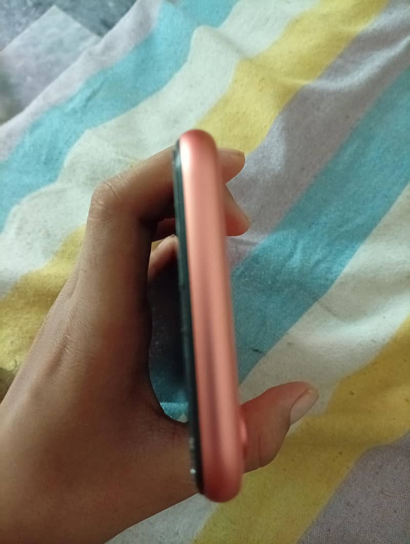 Apple iPhone X 5