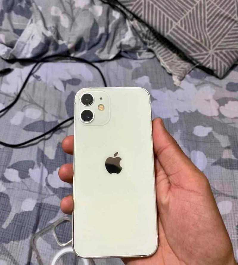 Apple iPhone 12 mini 0