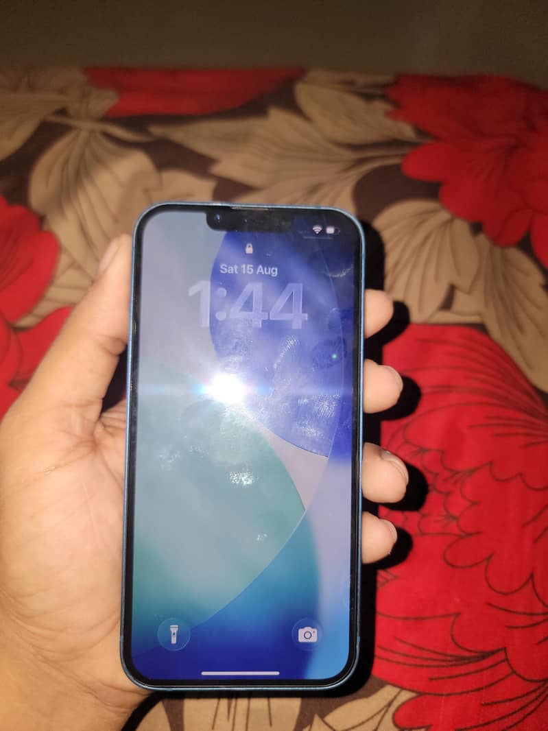 Apple iPhone 13 2