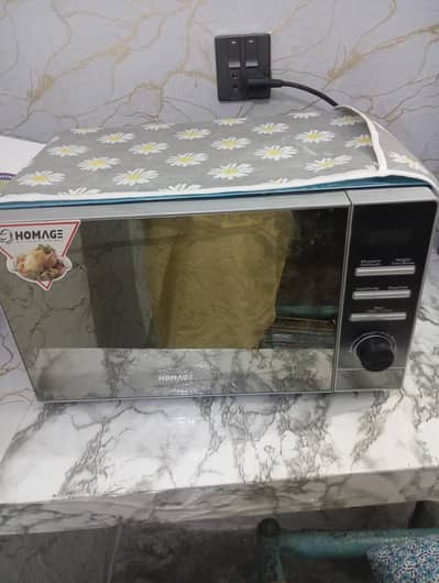brand new oven  10/10 condition 