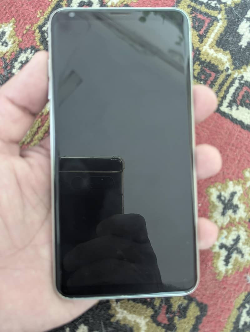 LG V30 6