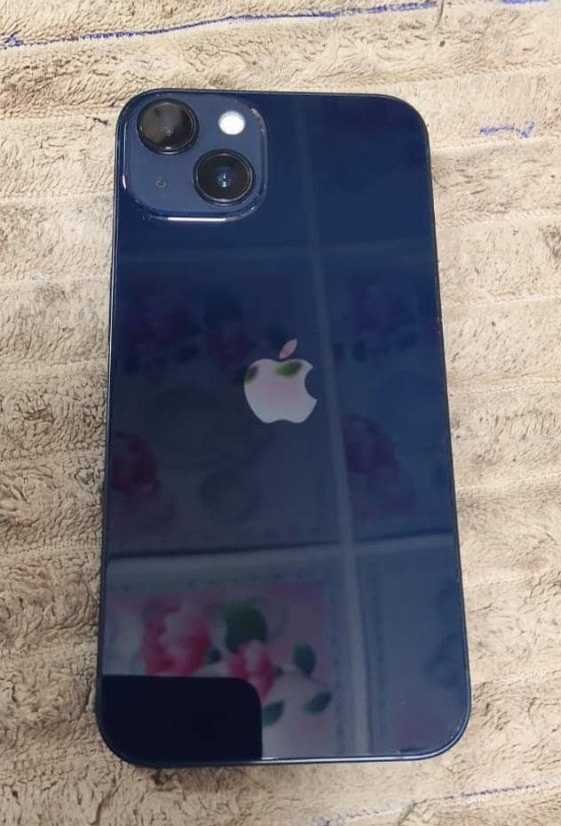 Apple iPhone 13 1