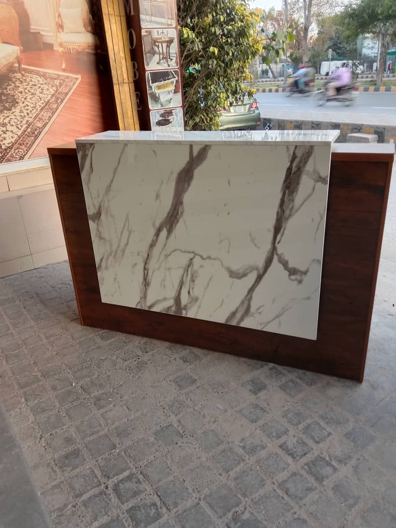 Reception Table | Counter Table 5