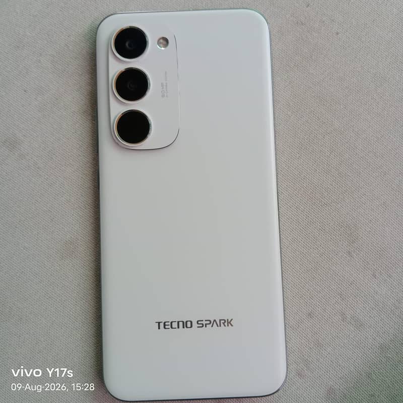 Tecno spark 40 Pro 1