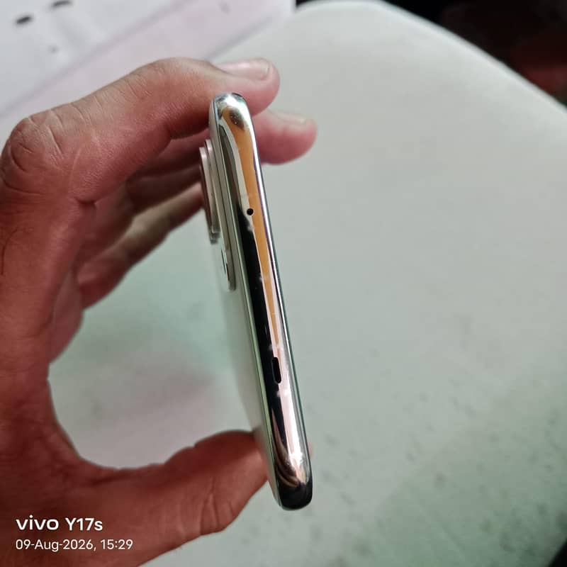 Tecno spark 40 Pro 6