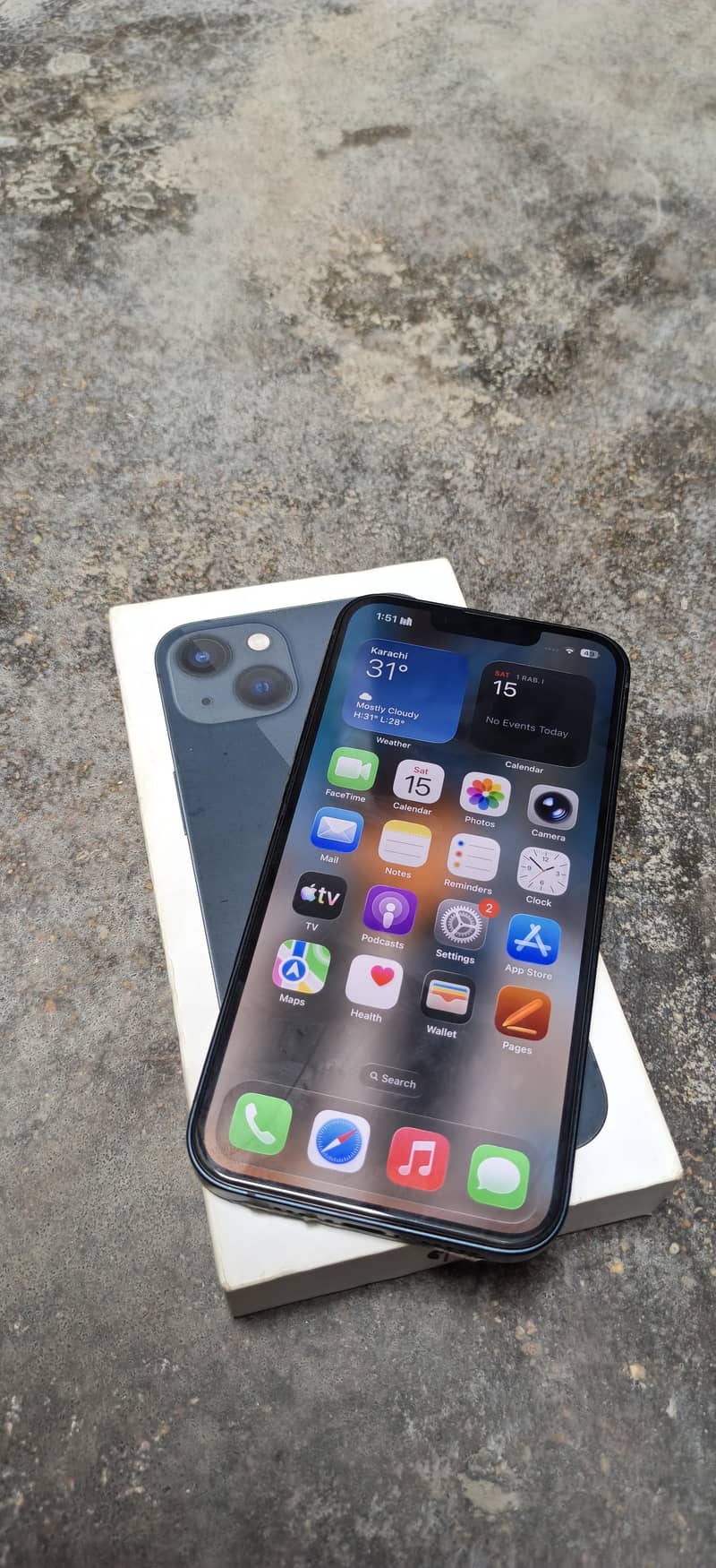 Apple iPhone 13 0