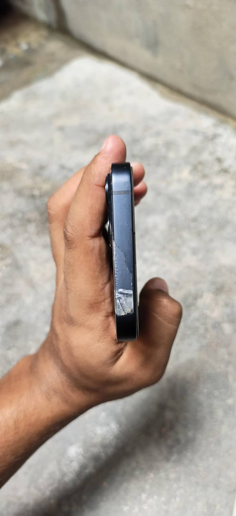 Apple iPhone 13 4