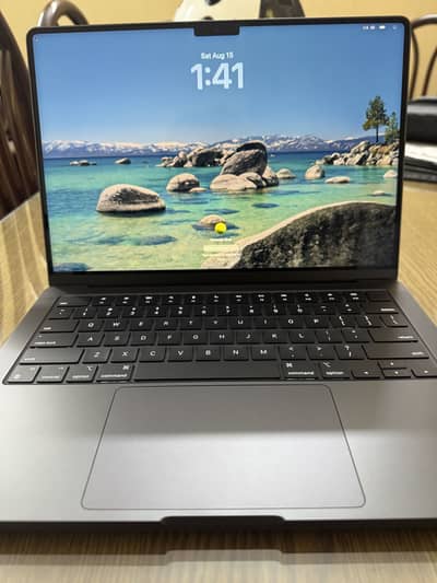 MacBook Pro (14-inches) M4 Chip 16GB /512 GB- New Import