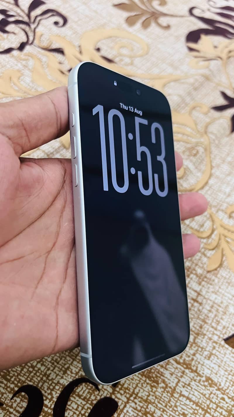 Apple iPhone 17 Pro Max 1