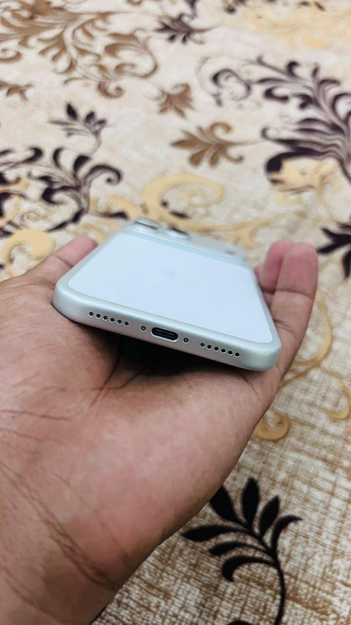Apple iPhone 17 Pro Max 5