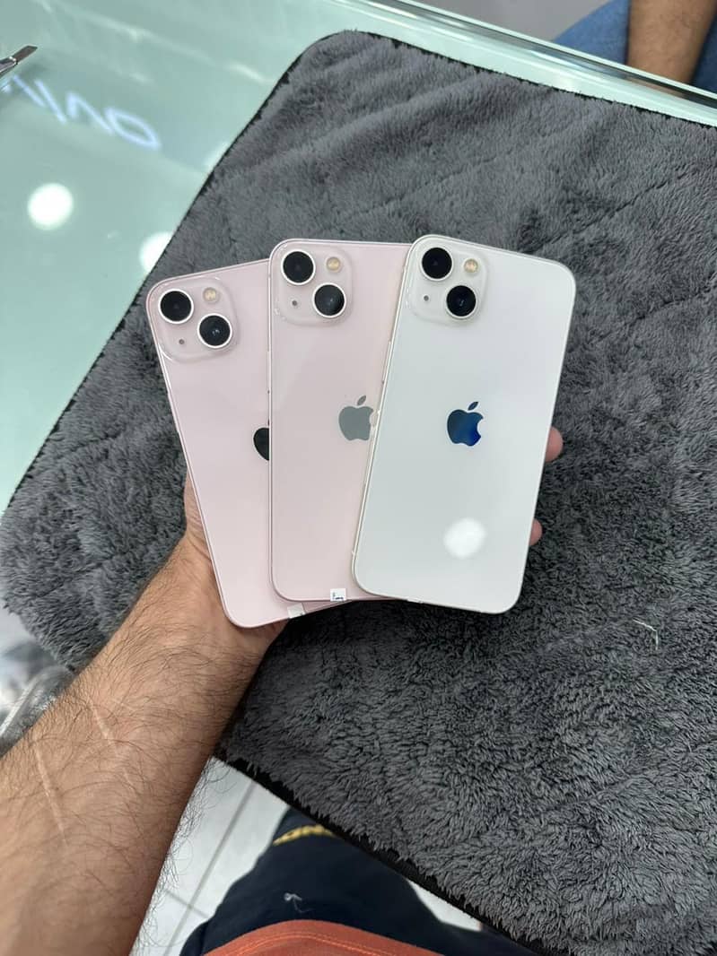Apple iPhone 13 9