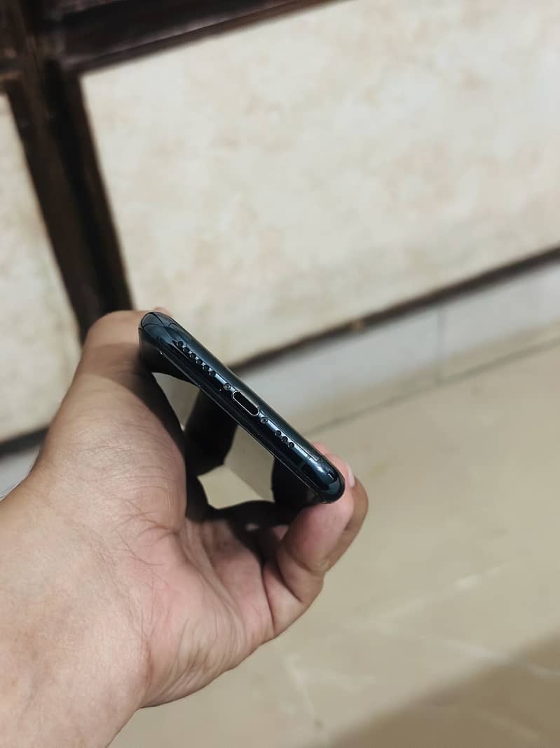 Apple iPhone 11 Pro 5