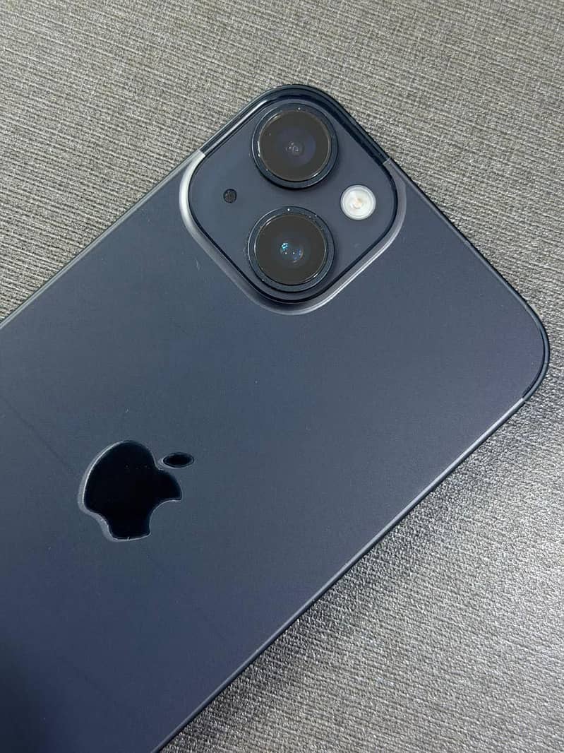 Apple iPhone 14 3