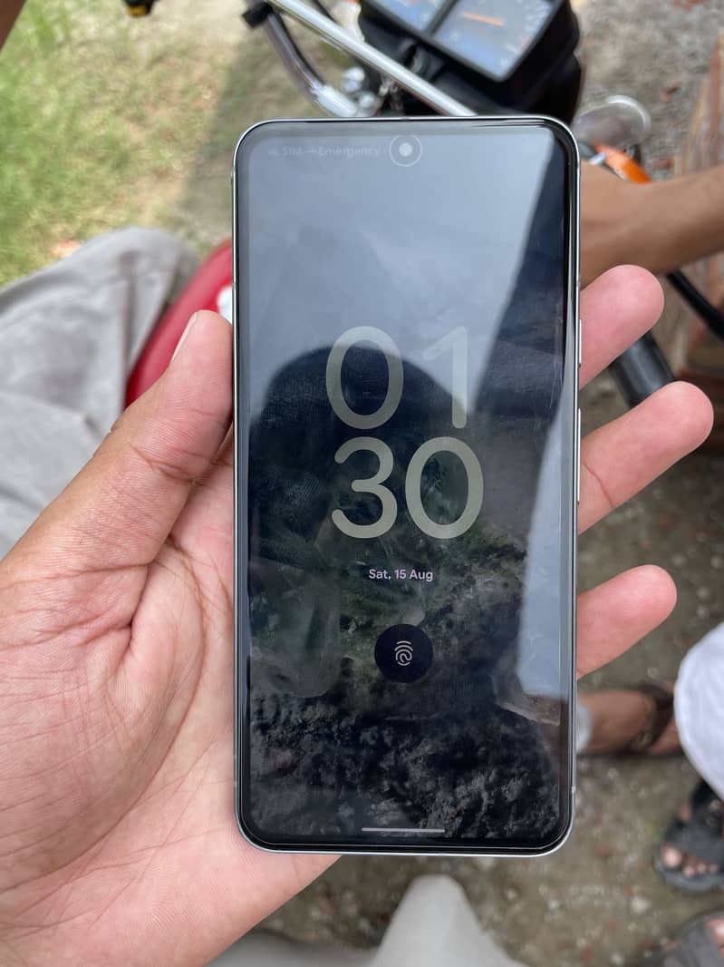 Google Pixel 8 1