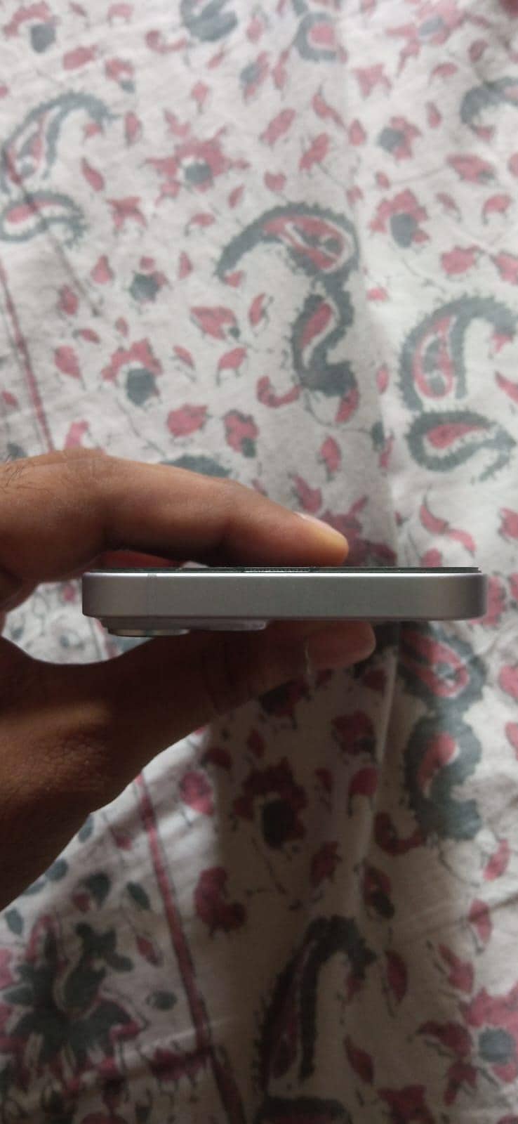 Apple iPhone 14 3