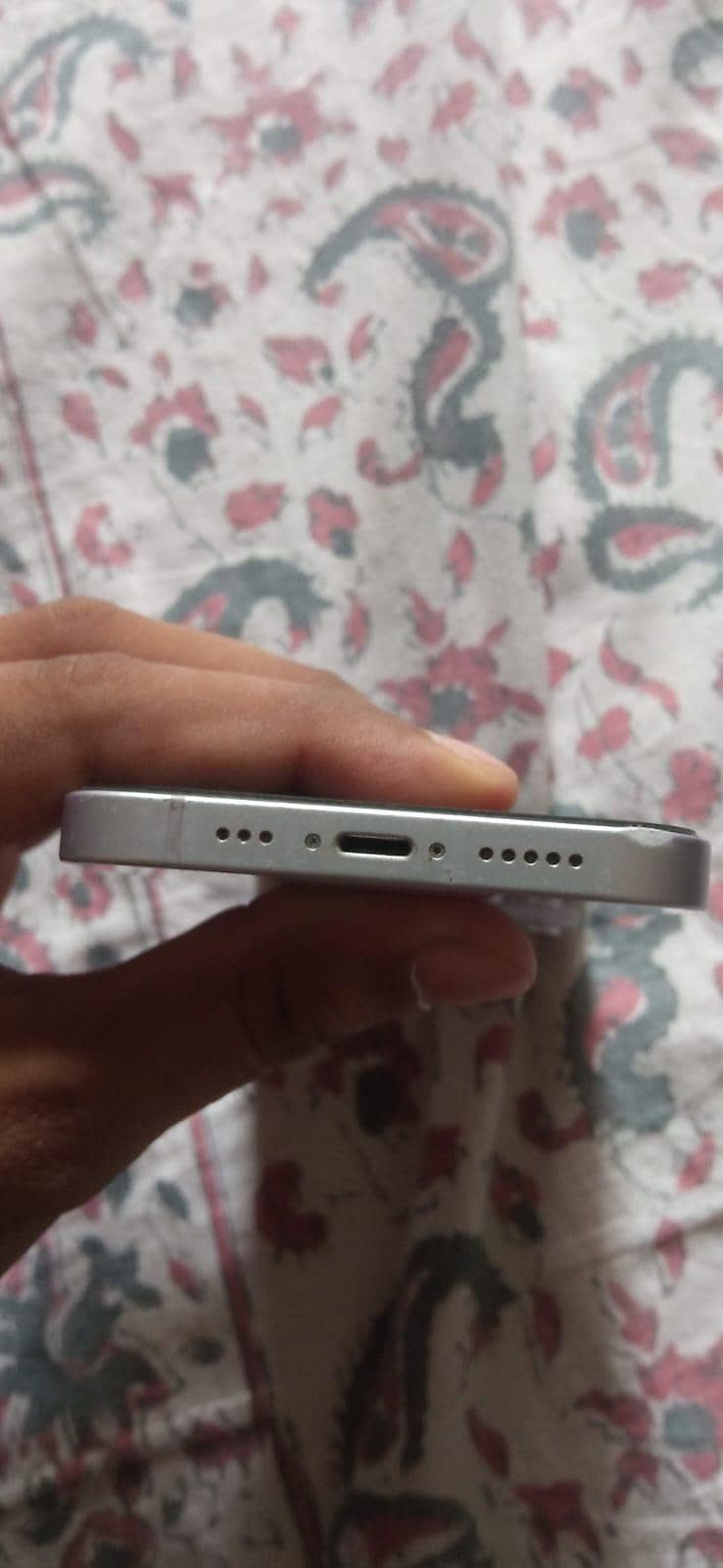 Apple iPhone 14 4