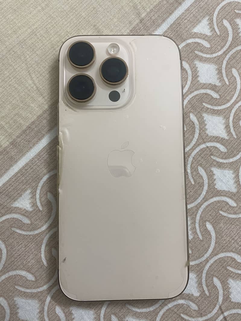 Apple iPhone 16 Pro 2