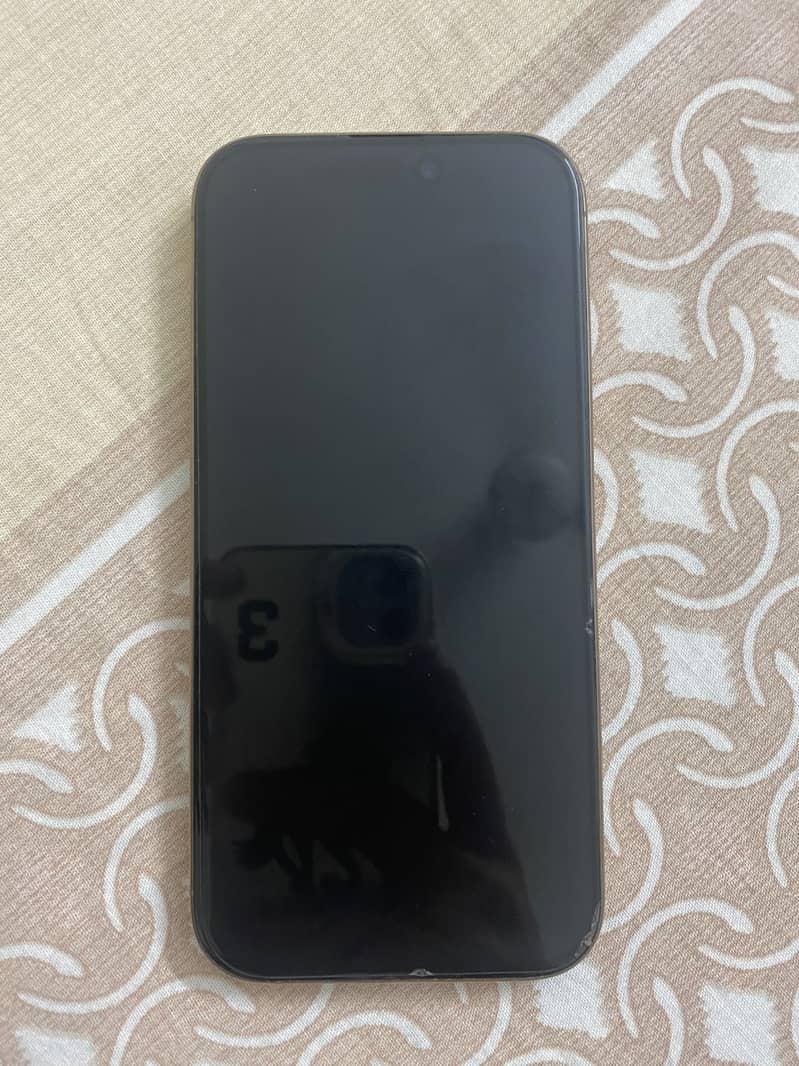 Apple iPhone 16 Pro 4
