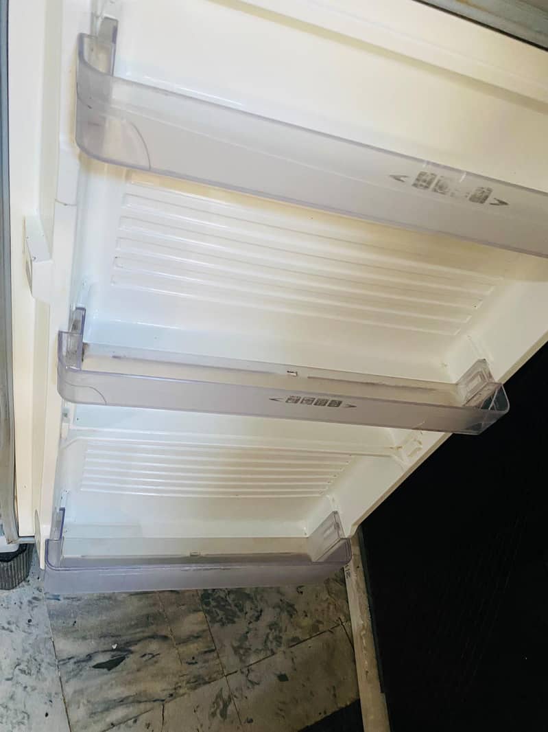 Refrigerator 5
