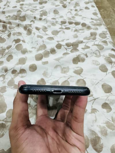 Apple iPhone XR