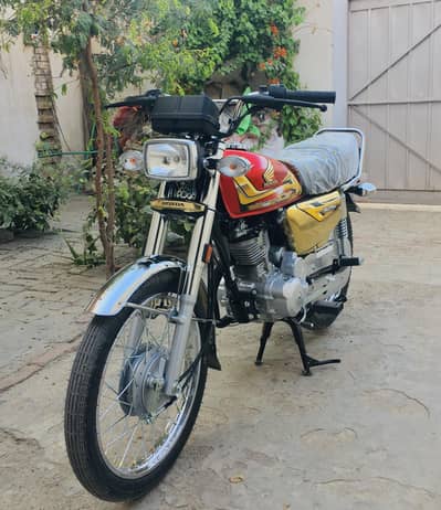 cg 125 golden edition