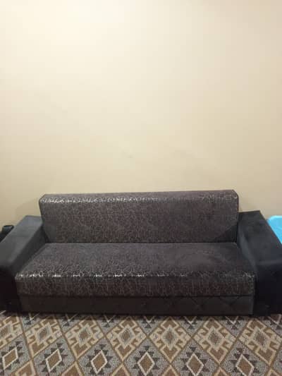 almost new sofa come bed