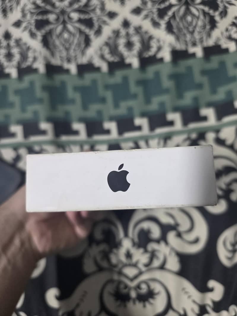 Apple iPhone 16 Pro 6
