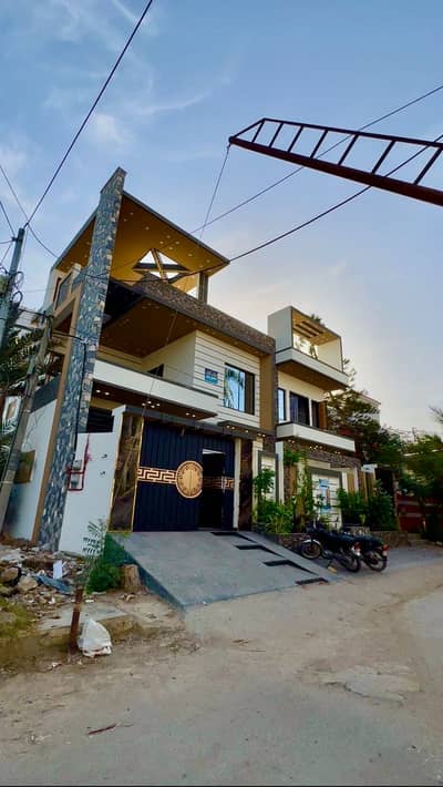 Gulistan-E-Jauhar Block 12 400 Yards Corner Villa