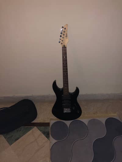 Yamaha ERG 121C Electric Guitar - Black