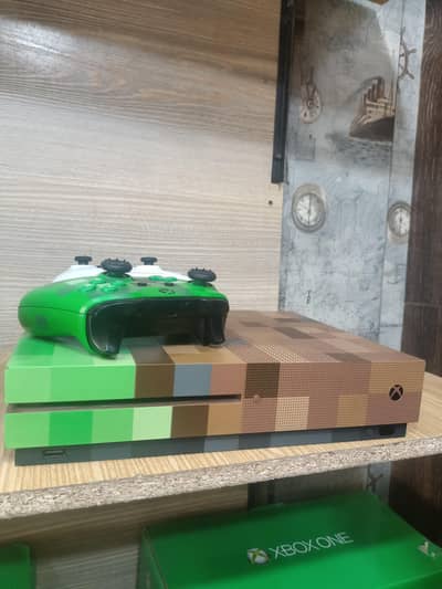 xbox one s Minecraft edition 1tb from Sweden
