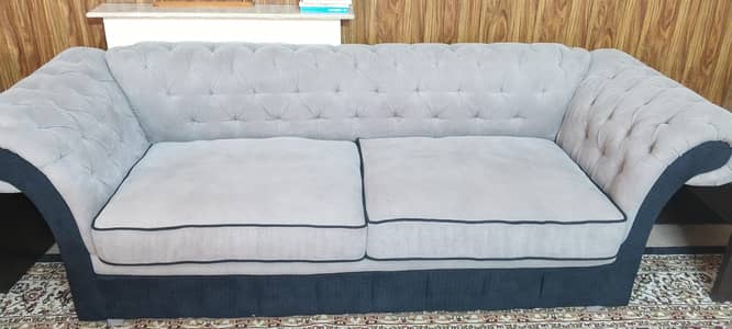 Good Condition Sofa Set