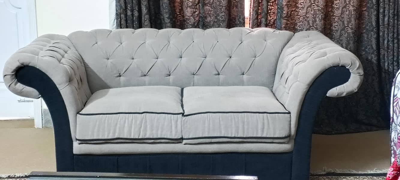 Good Condition Sofa Set 2