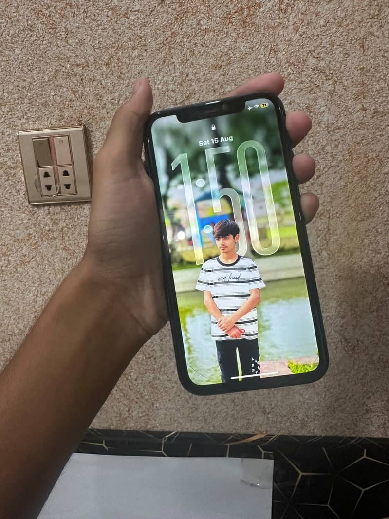 Apple iPhone 11 3