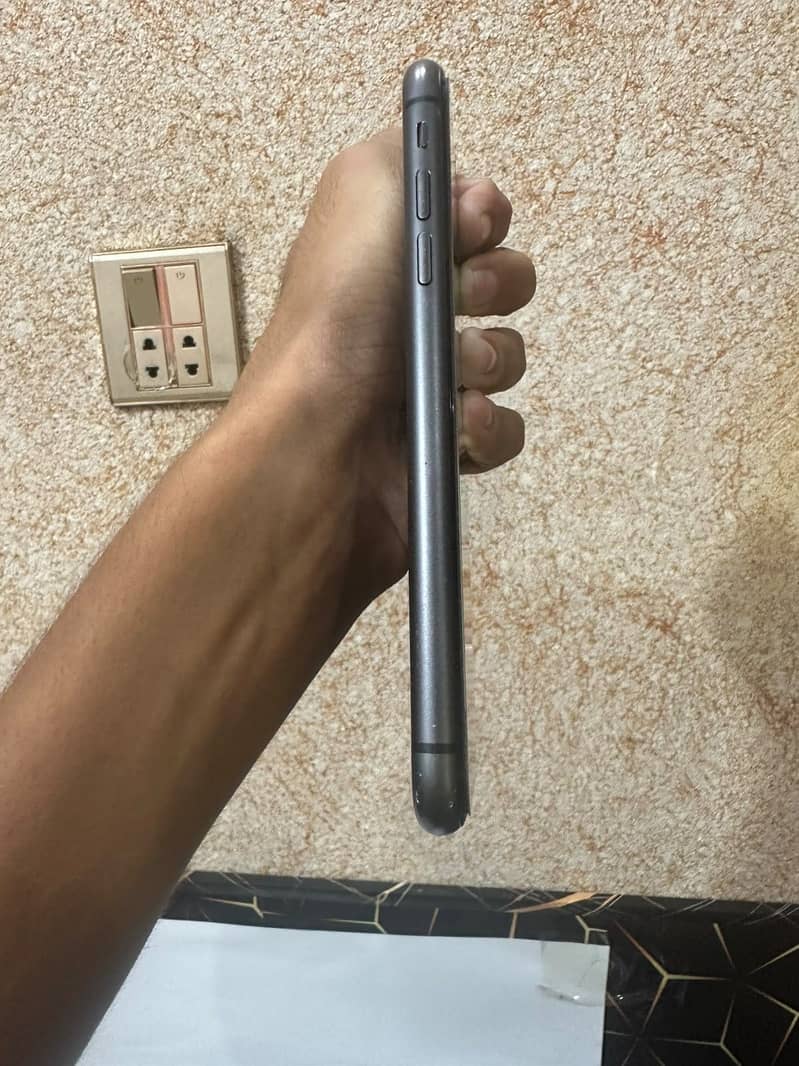 Apple iPhone 11 5