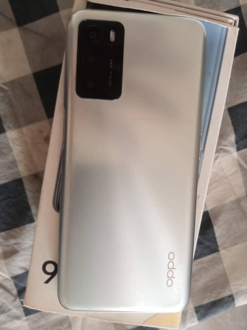 OPPO A16 0