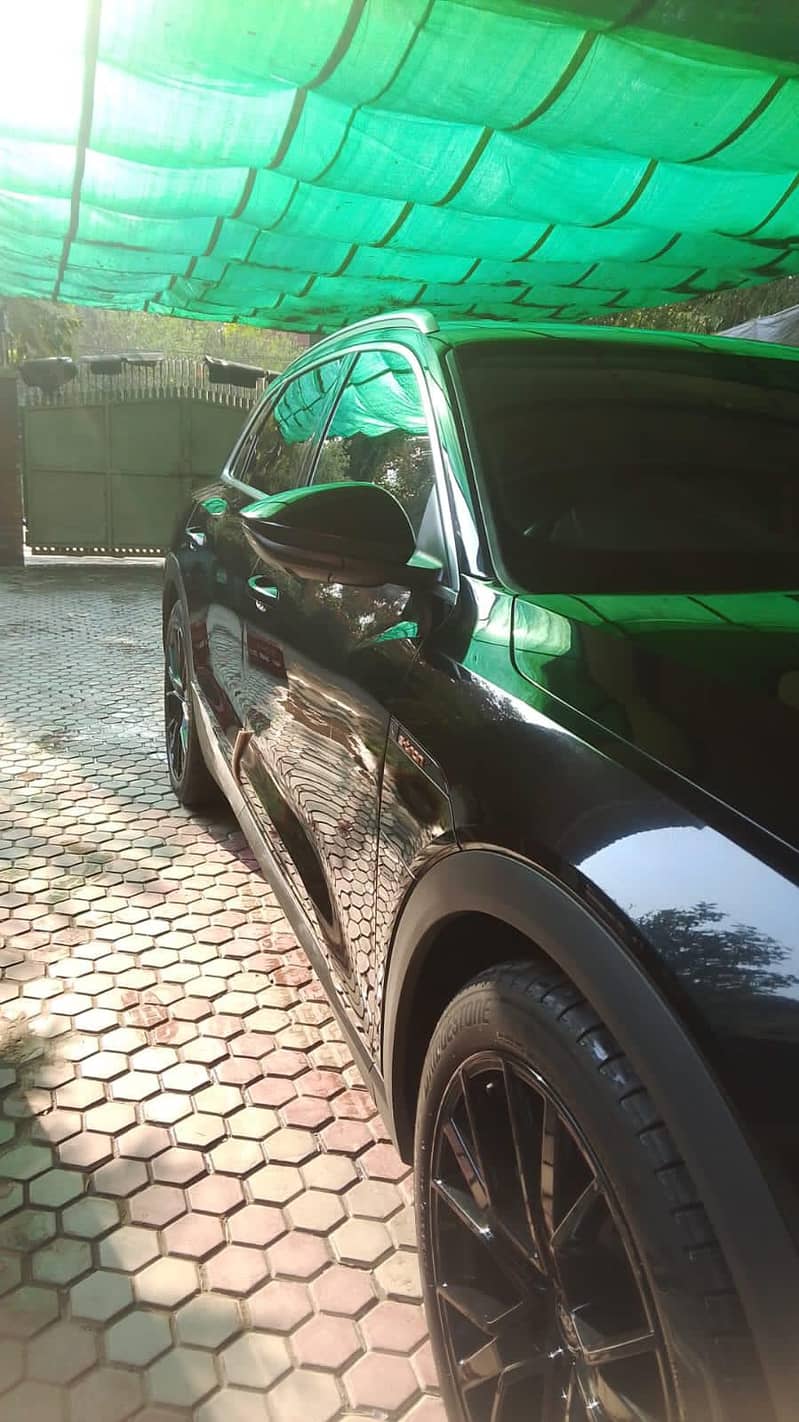 Audi E-Tron 2022 16