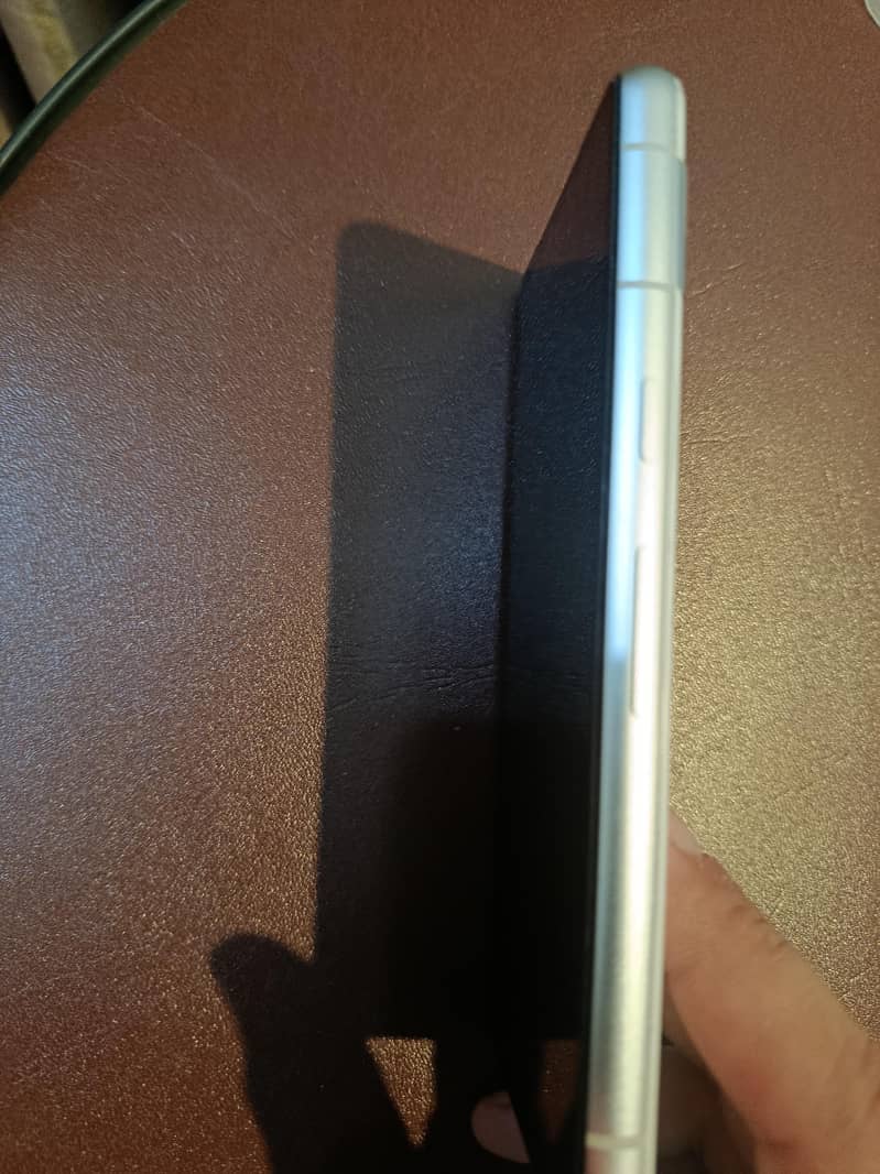 Google Pixel 7a 3