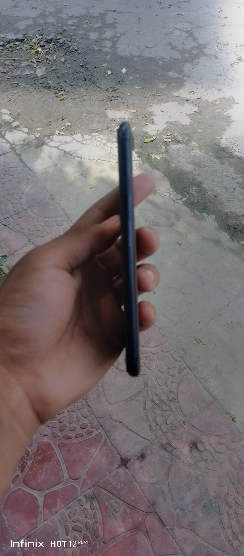Apple iPhone 7 2