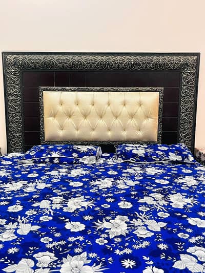 Bed Set in Good Condition