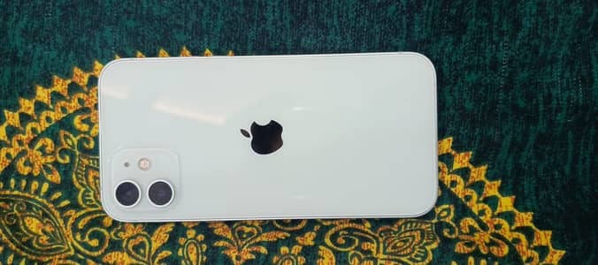 Apple iPhone 12