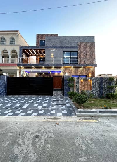 10 MARLA BRAND NEW HOUSE FOR SALE IN A BLOCK PHASE 2 NEW LAHORE CITY