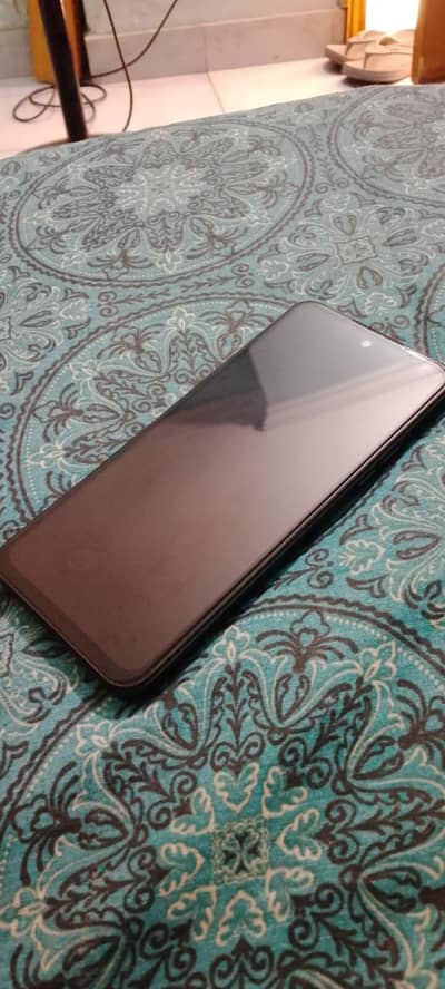 Tecno 40c 4+4/128