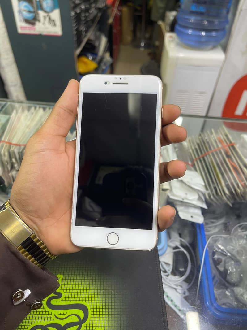 Apple iPhone 8 Plus 2