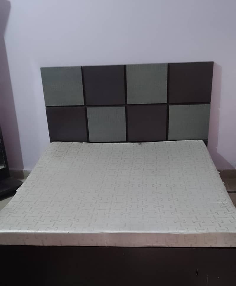 bed with matres 1