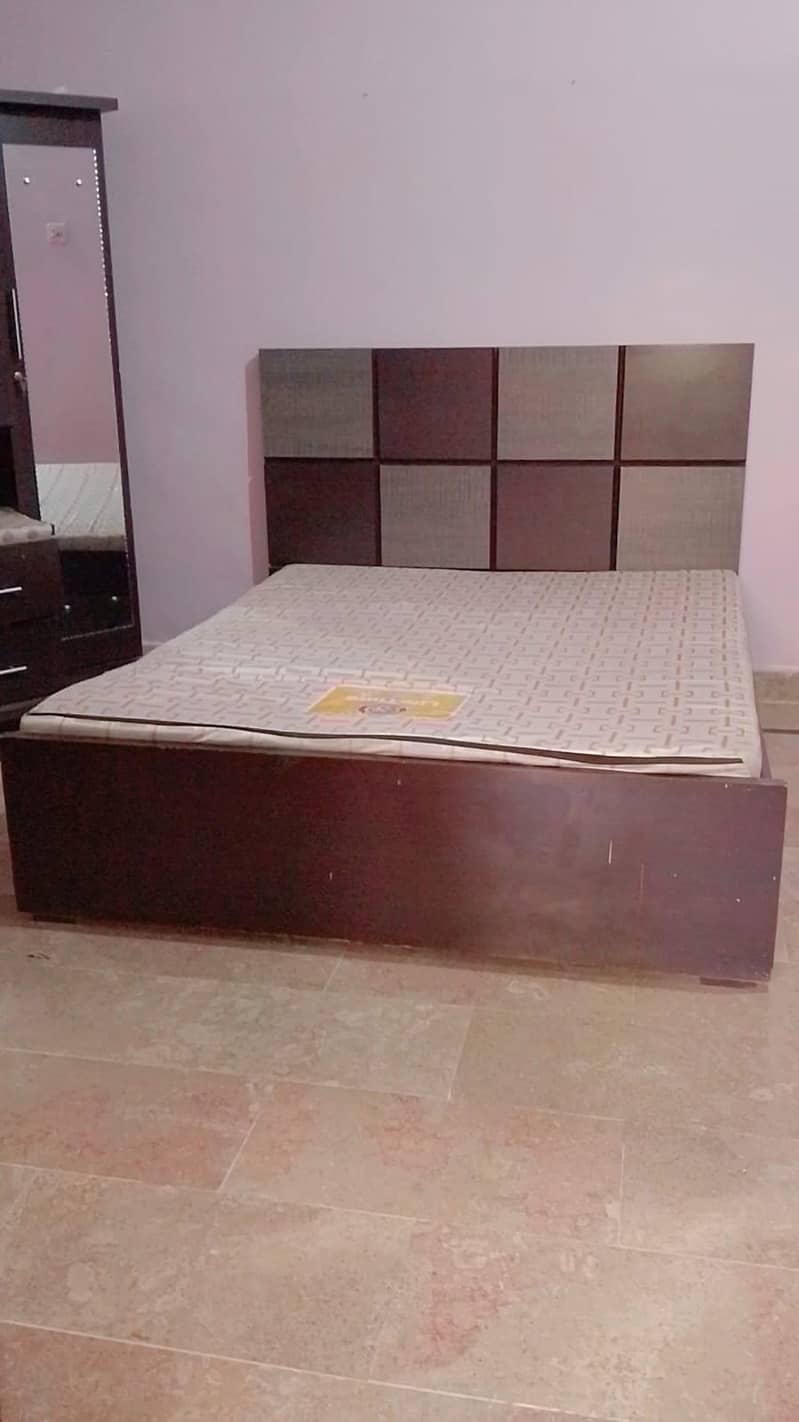 bed with matres 2