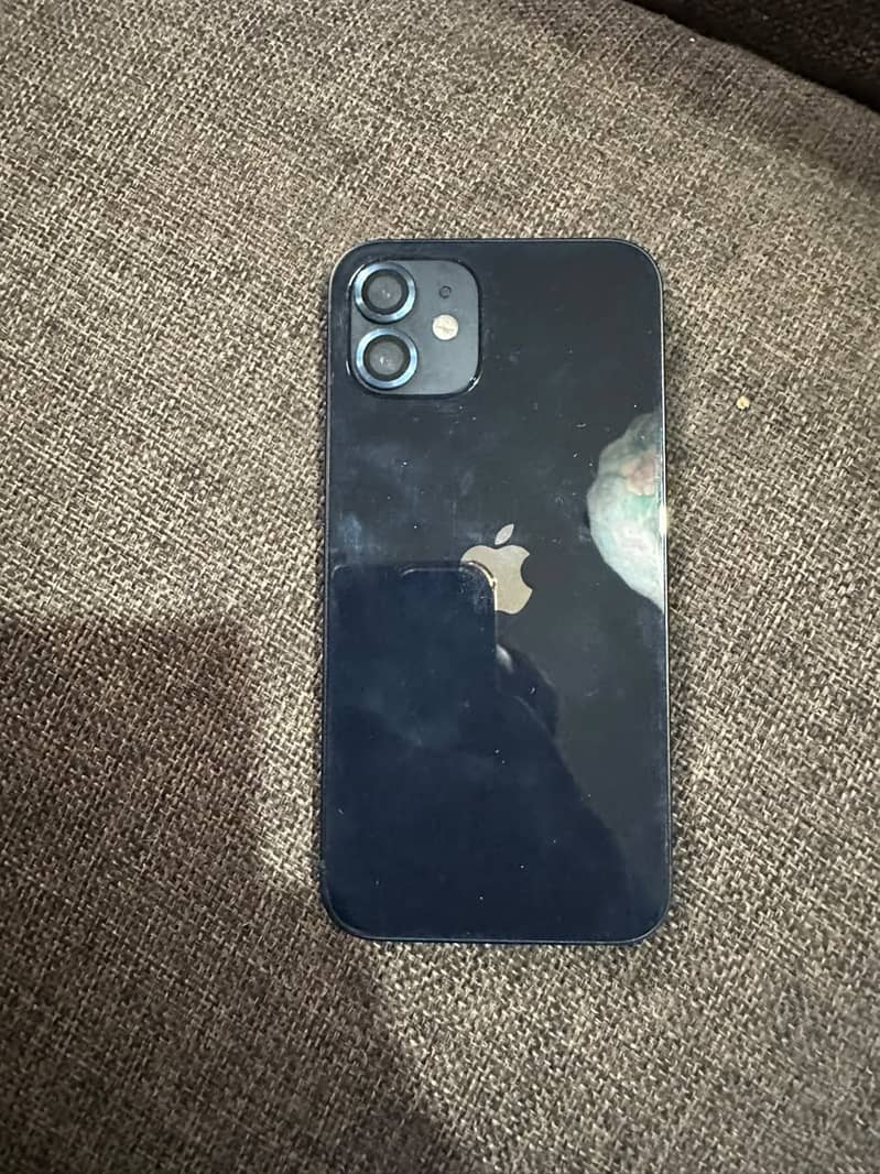 Apple iPhone 12 3