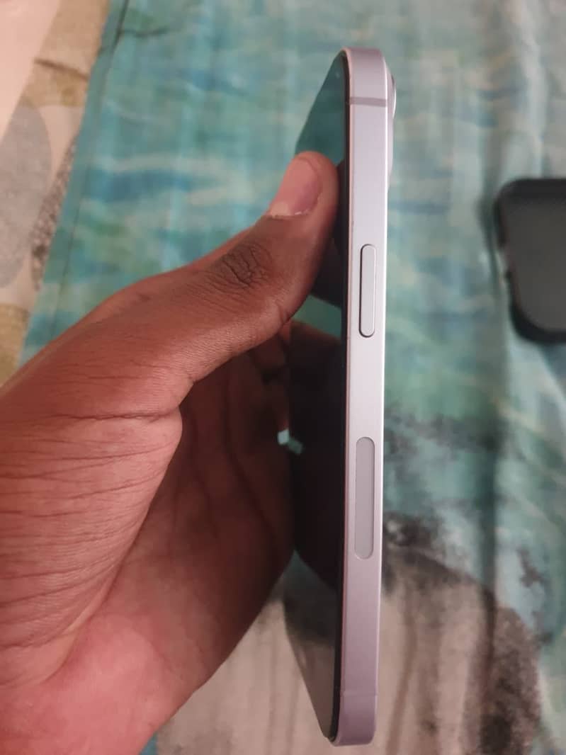Apple iPhone 14 4